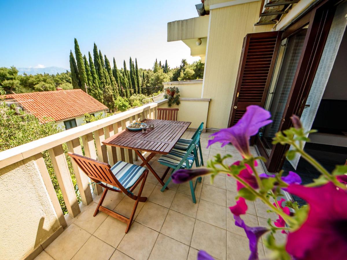 Holiday Home Silvija Supetar Buitenkant foto