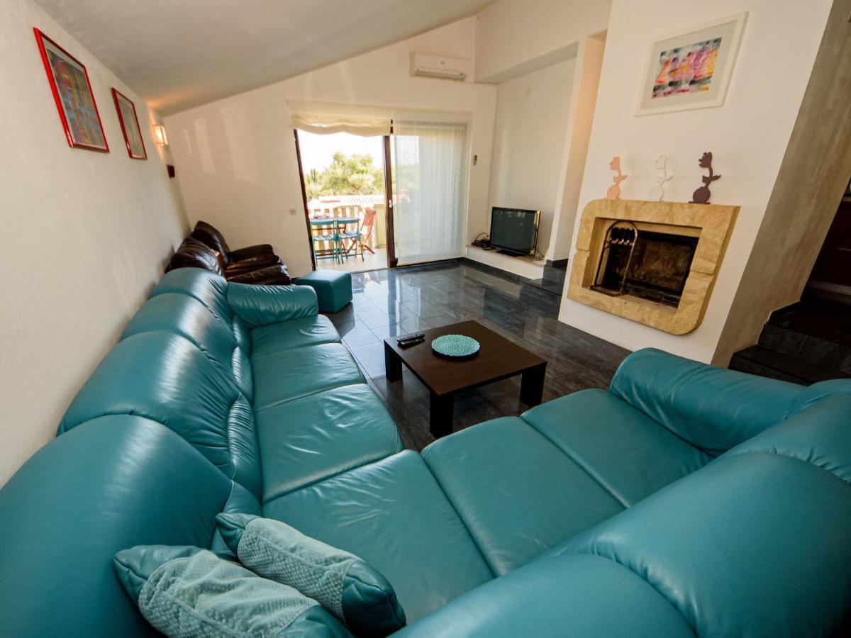 Holiday Home Silvija Supetar Buitenkant foto
